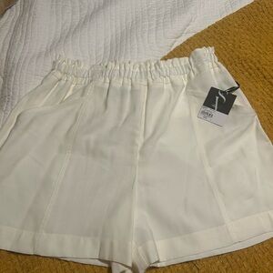 Simply Vera Vera Wang Cream Elastic Waist Shorts